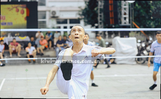数据归档：图表、标签云与时间轴排列